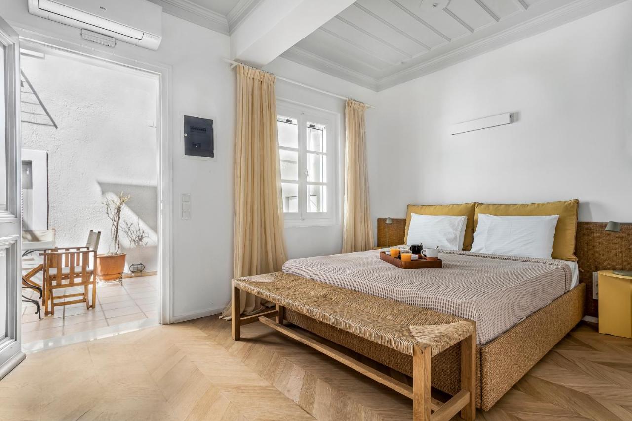Guesthouse Niriides Spetses Town ภายนอก รูปภาพ